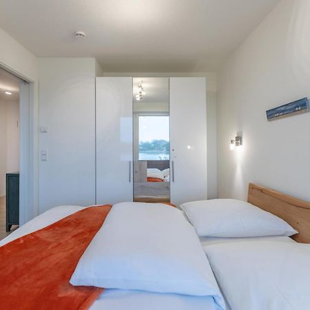 Ferienwohnung "Halligstork" Direkt Am Nordseedeich Mit Blick Auf Den See 노드스트랜드 외부 사진