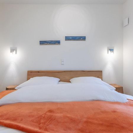 Ferienwohnung "Halligstork" Direkt Am Nordseedeich Mit Blick Auf Den See 노드스트랜드 외부 사진